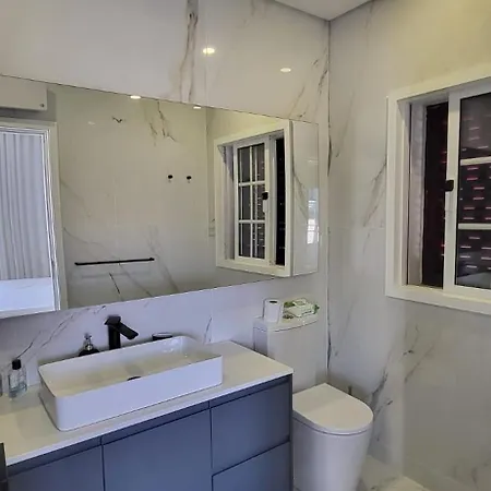 House Semesterbostad *